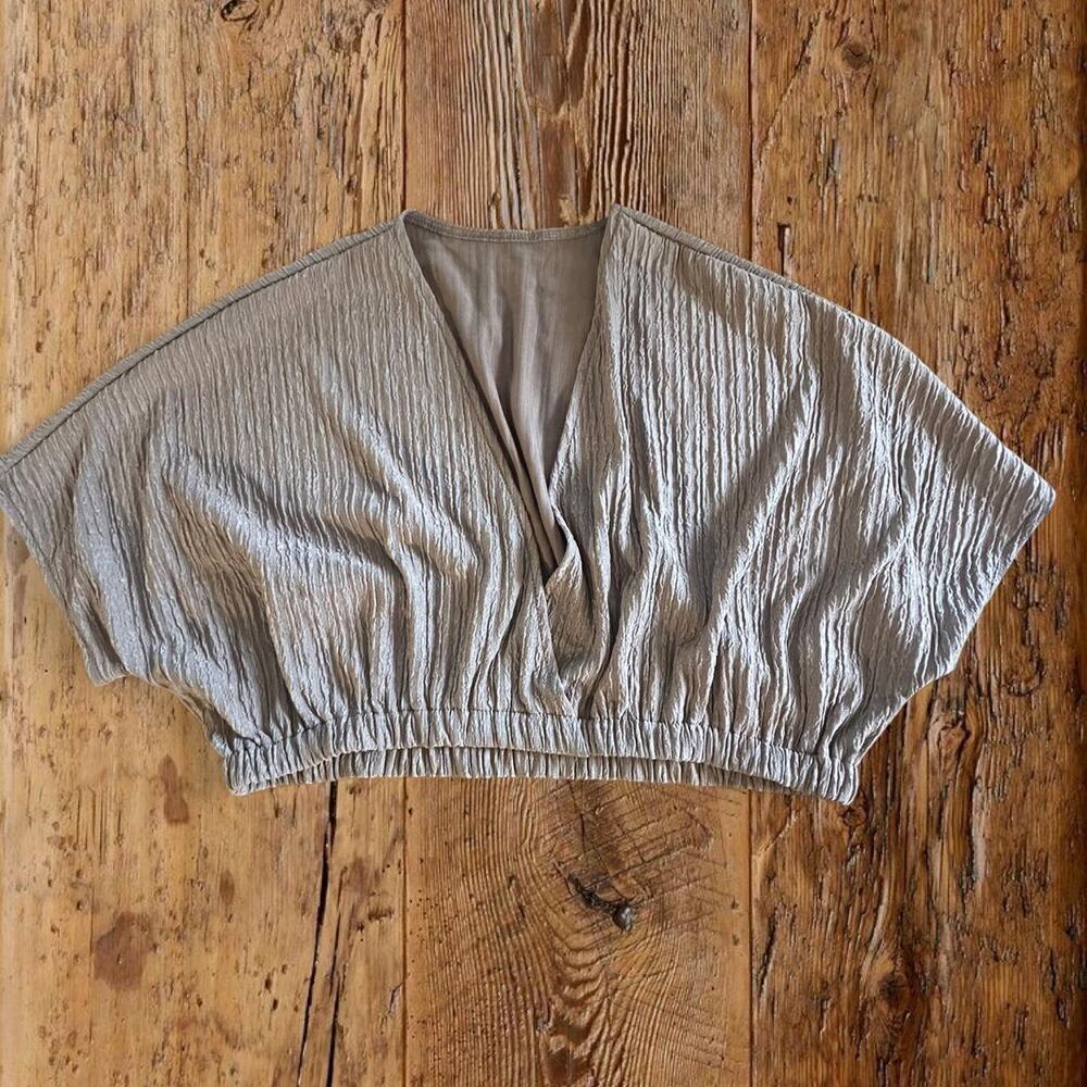 Taupe crinkle textured wrap crop